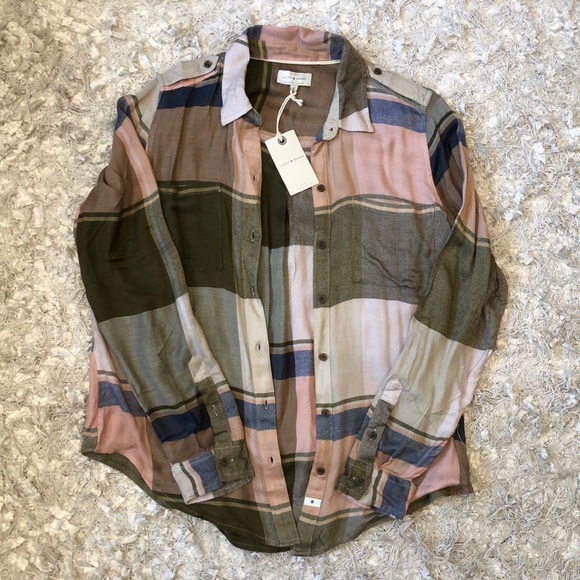 Lucky Brand Tops - LUCKY Brand Plaid Button Up Long Sleeve Flannel